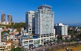 Khách sạn Wyndham Legend Hạ Long